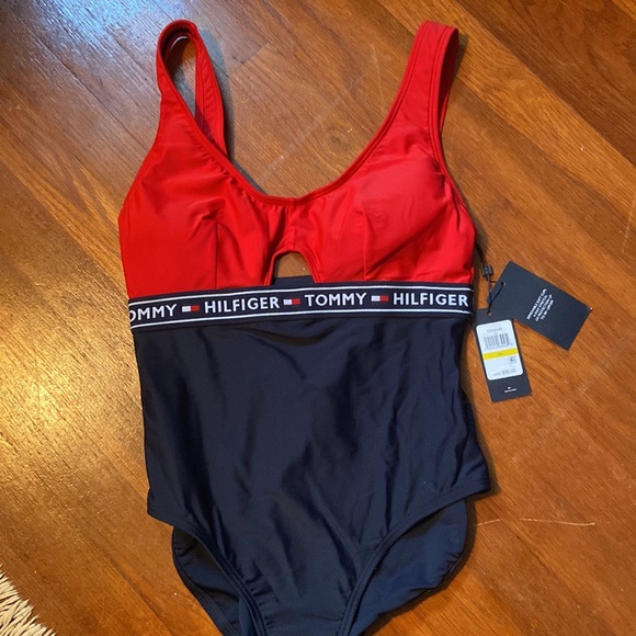 NWT never-worn Tommy Hilfiger elastic logo one piece swimsuit, size M - Picture 3 of 3